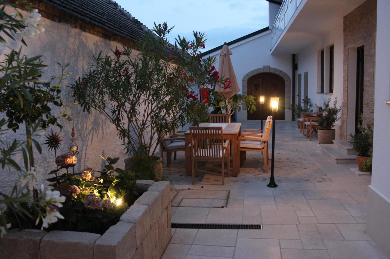 포돌스돌프앰씨 Haus Renee B&B 외부 사진